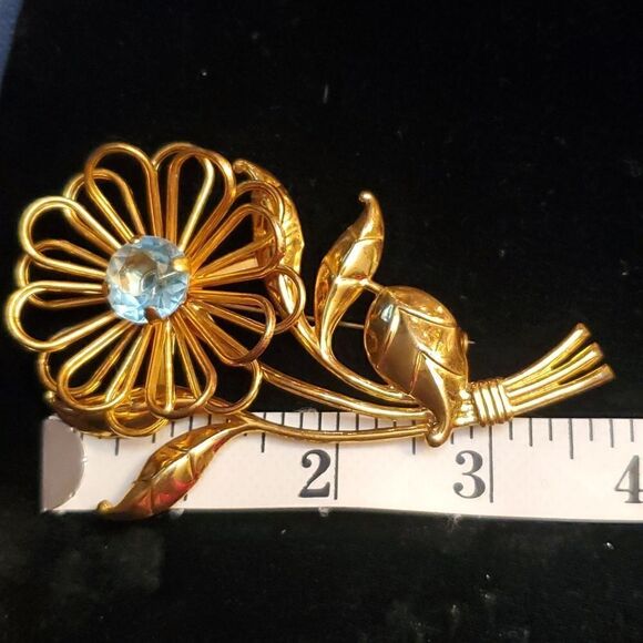 Aquamarine Center Flower Brooch Floral Pin Statement Gold Tone Vintage Unsigned - Picture 7 of 7